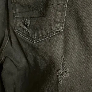 American Eagle Black Distressed‎ Mom Jeans Size 4 thumbnail 9