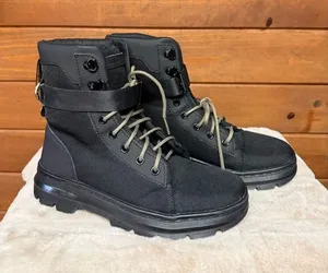 Dr. Martens Womans Combs Tech casual boots black Sz 7 NWOT thumbnail 1