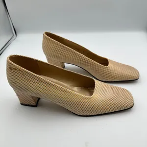 Enzo Angiolini Womens 9 Heels Pumps Dress Shoes Beige Square Toe Classic‎ Spain thumbnail 3