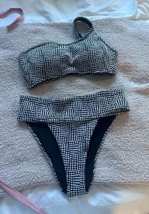 Black and White Aerie Bikini thumbnail 1
