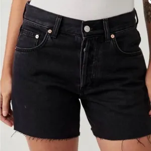 Free People We The Free Ivy Mid-Rise Shorts in Room Rocker 27 NWT thumbnail 1