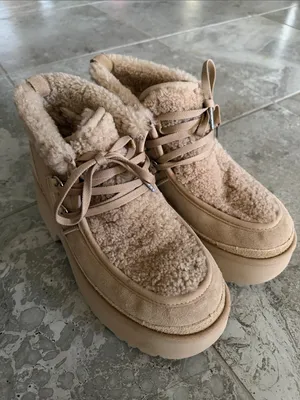 UGG Classic New Heights Lace-Up Boots in Sand/Tan, Size 12, NEW without Box thumbnail 4