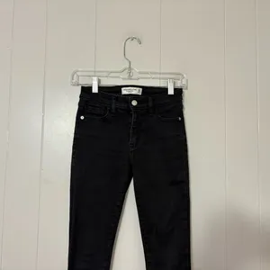 Abercrombie & Fitch Super Skinny Mid Rise Black Jeans Size 00 / 24 thumbnail 3