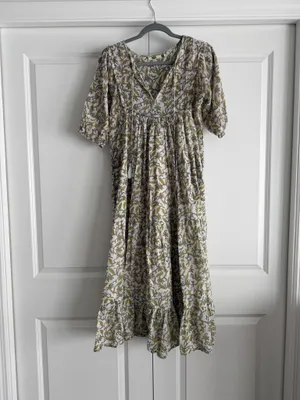 Green and White Floral Maxi Dress thumbnail 3
