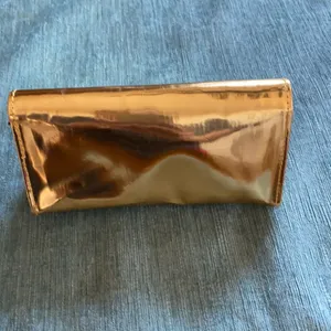 Tory Burch sunglasses case thumbnail 3