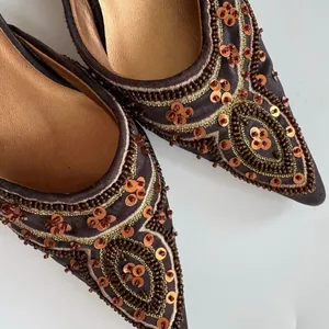 VTG Y2K Beaded Sequin Pointed Toe Chocolate Brown Kitten Heel Mule Size 6.5 thumbnail 3