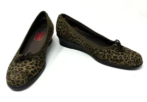 Munro Size 6 Ballet Brown Leopard Cheetah Animal Print 1.5" Heel‎ Slip On thumbnail 1