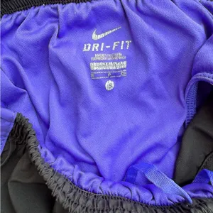 Nike Dri-Fit Tempo 10K Running Shorts Women Black Purple Stripe Size Small thumbnail 8