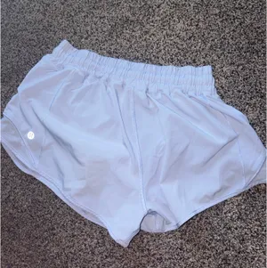 Lululemon Shorts Hotty Hot thumbnail 4