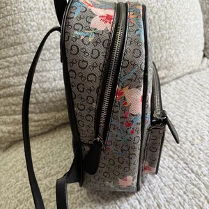 Guess floral backpack  thumbnail 5