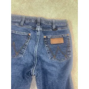 Women's Wrangler Retro Flare Jeans 27x32 High Rise Trouser Boot Cut Raw Hem thumbnail 7