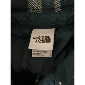 The North Face Womens Plaid Flannel Button Up Shirt Jacket Green Blue‎ Small thumbnail 3