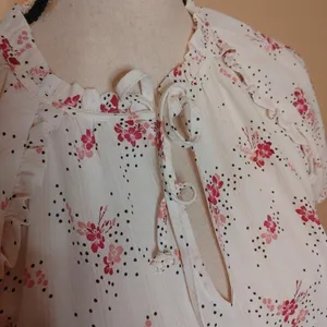 LOFT Size Medium M Sheer Floral Polka Dot Light Pink Blouse Flowy kawaii Cute thumbnail 6