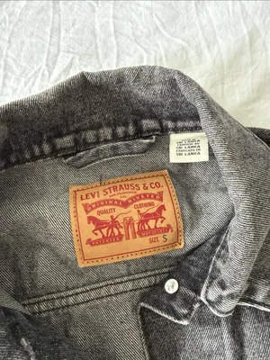 Levi's Faded Black Denim Trucker Jacket thumbnail 2
