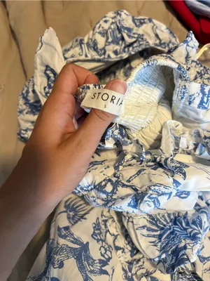 Storia White and Blue Floral Ruffle Maxi Dress thumbnail 2