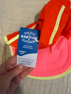 Brooks running hat NWT thumbnail 2