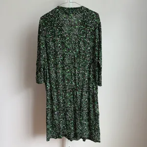 And other stories size L stained glass, green midi‎ dress size thumbnail 7