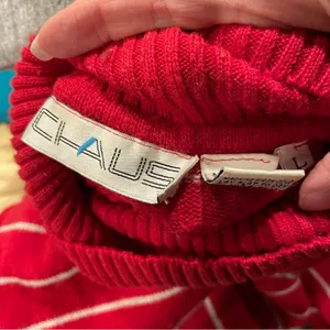 Cute vintage 80’s Chaus striped red white turtleneck sweater wool blend crested thumbnail 5