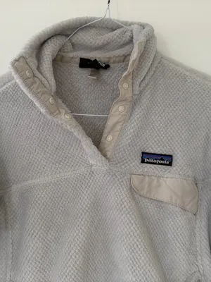 Patagonia Women’s Re-Tool Snap-T Pullover in Tailored Grey - Nickel Size Small thumbnail 3