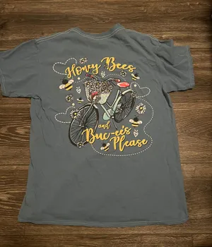 Buc-ee's Tee Shirt thumbnail 1