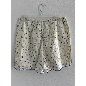 Ditzy Floral Shorts Womens Large‎ Cream Cotton Cottagecore Prairie Lounge thumbnail 2