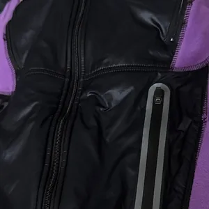 Free People Movement‎ Women’s Purple and Black fleece/tech Jacket size Medium thumbnail 6