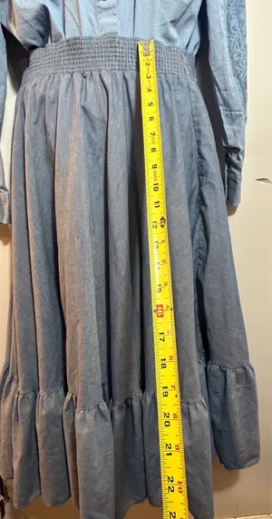 Karen Kane A stylish denim set. Size L. $45. thumbnail 4