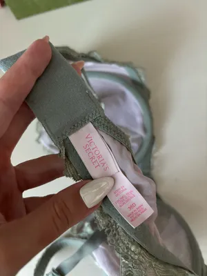 Victoria’s secret body by victoria green lace unlined demi bra 36D thumbnail 5