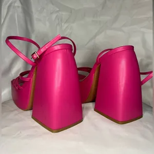 PrettyLittleThing Pink Square Toe Strappy Platform Heel Sandals Size 5 thumbnail 7