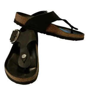 NWOT Birkenstock Gizeh Big Buckle Black Thong Sandal Size 9 (EU 40) thumbnail 1