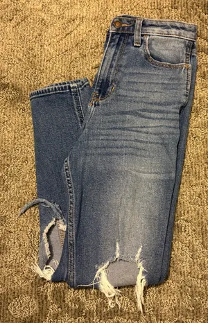 Hollister Jeans High-Rise thumbnail 1