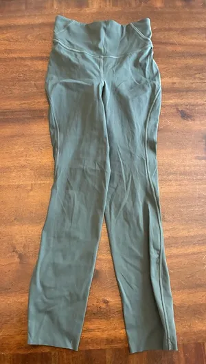Lululemon Base Pace High-Rise Crop 23" Leggings Size 2 Green thumbnail 1