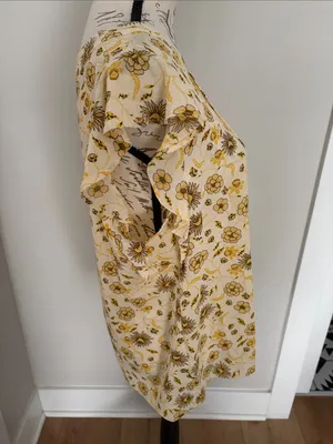 CeCe Large Yellow Floral Pintuck Shell Top thumbnail 4