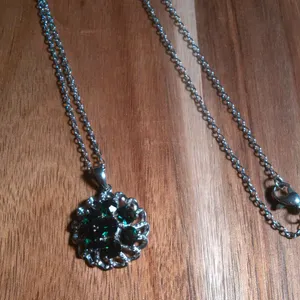 Green Crystal Floral Platinum over Brass Pendant Stainless Steel Necklace thumbnail 3