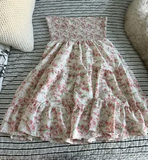 Amazon Strapless Dress thumbnail 1