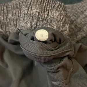 Lululemon Hotty Hot Short II Sz 6 tall Heather Lux thumbnail 11