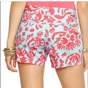 Lilly Pulitzer‎ NEW Don’t be Shellfish Callahan Aqua Coral Turtle Shorts Size 0 thumbnail 2