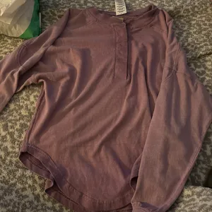Urban Outfitters Long Sleeve thumbnail 1