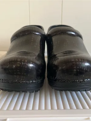 Dansko Black Patent Women's Slip-On Clogs- Size 7.5 thumbnail 3