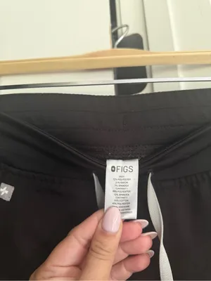 Figs Zamora scrub joggers black high‎ rise thumbnail 4
