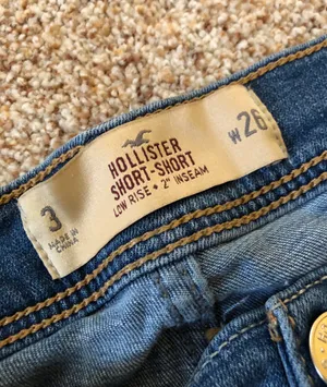 Hollister Short-Shorts thumbnail 3