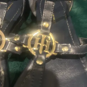 Tommy Hilfiger‎ navy Sandals with Gold Details thumbnail 3
