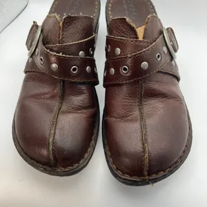 b.ø.c Brown Leather Clogs Slides Studded Buckle Comfort Shoes‎ Women’s 8 BC6650 thumbnail 3