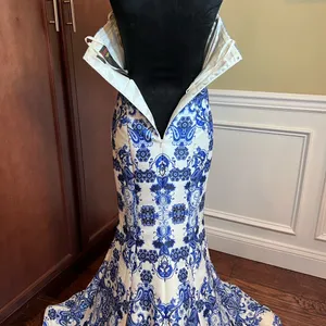Terani Couture Glamour Strapless Blue&White Porcelain Print Mermaid Gown Formal thumbnail 8