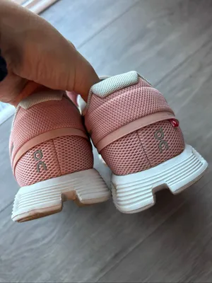 ON Cloud 5 Women’s Running sneakers rose SHELL SIZE 8.5 thumbnail 6