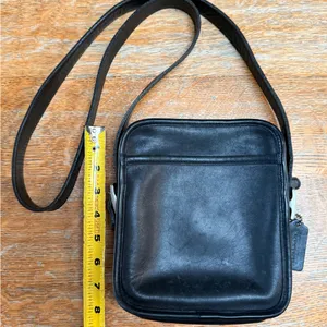 Vintage Coach Black Leather Messenger Bag thumbnail 3