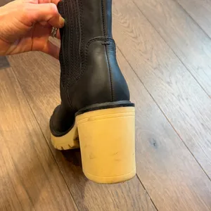 Dolce Vita Black Caster H20 Booties Size 8.5 C11-036 thumbnail 7