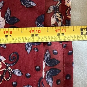WAYF Women’s Burgundy Red Floral Tie V-Neck‎ Balloon Sleeve Blouse Size XS thumbnail 7