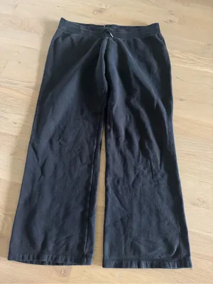 Nike women’s wide leg black sweatpants SIZE XL thumbnail 1