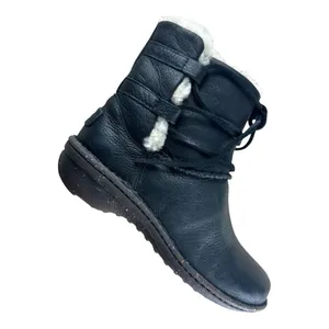 UGG Caspia Black Leather Shearling Lined Lace Up Ankle Boots 1932 Womens Size 7 thumbnail 5